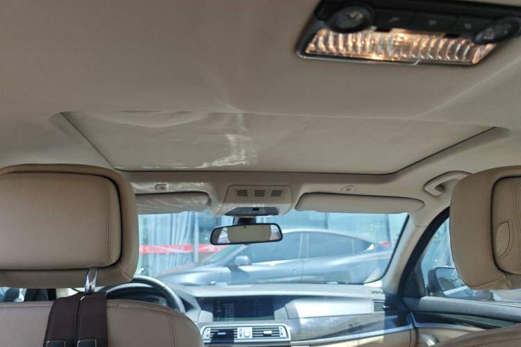 Used BMW 5 Series 2012 530Li Leading Model Headliner
