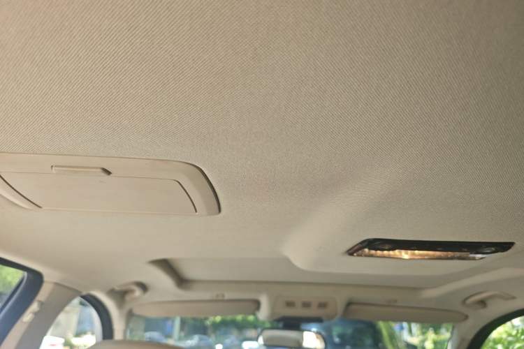 Used BMW 5 Series 2012 520Li Elegant Edition Headliner