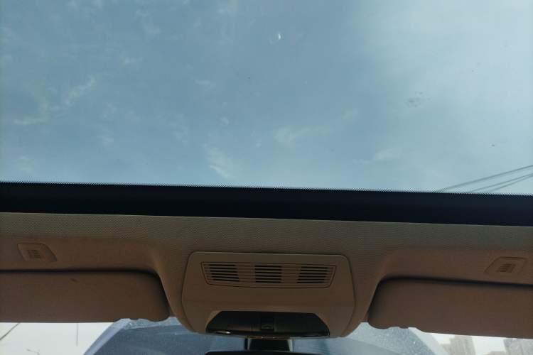 Used BMW 5 Series 2012 520i Elegant Edition Headliner