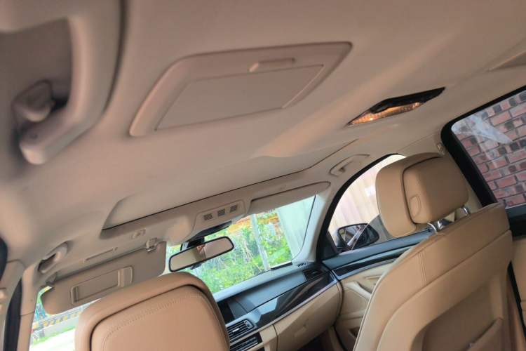 Used BMW 5 Series 2012 530Li Leading Model Headliner