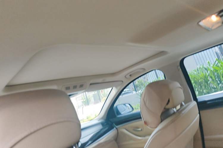 Used BMW 5 Series 2012 523Li Leading Model Headliner