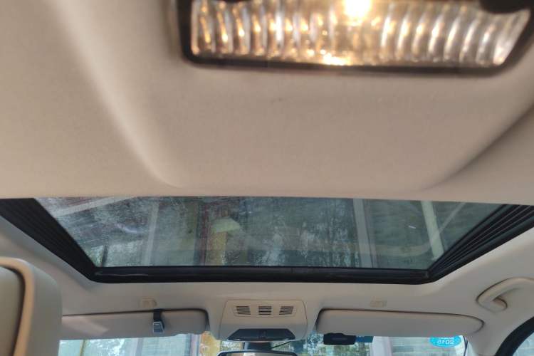 Used BMW 5 Series 2012 523Li Luxury Model Headliner