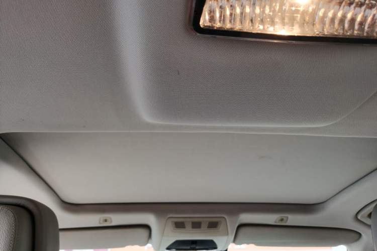 Used BMW 5 Series 2012 535Li Leading Model Headliner