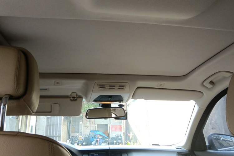 Used BMW 5 Series 2012 523Li Luxury Model Headliner