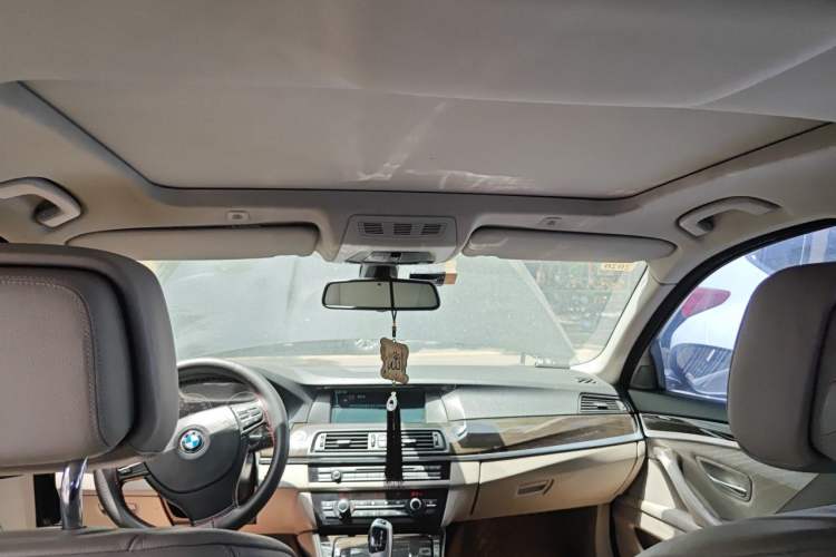 Used BMW 5 Series 2012 530Li Leading Model Headliner