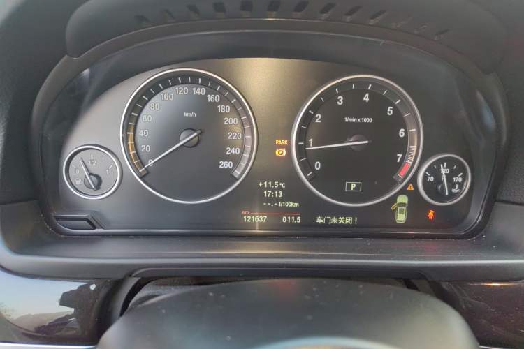Used BMW 5 Series 2012 530i Sport Touring Instrument Cluster