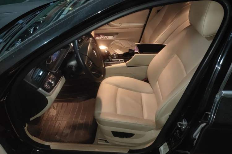 Used BMW 5 Series 2012 523Li Luxury Model Left Front Seat