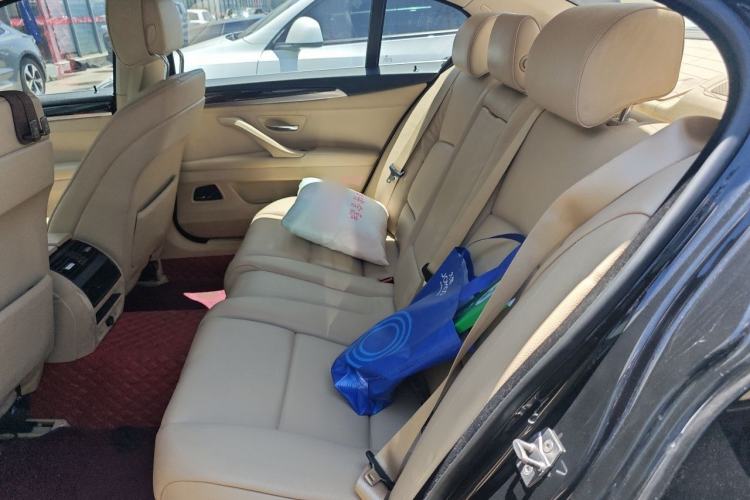 Used BMW 5 Series 2012 530Li Leading Model Left Rear Seat