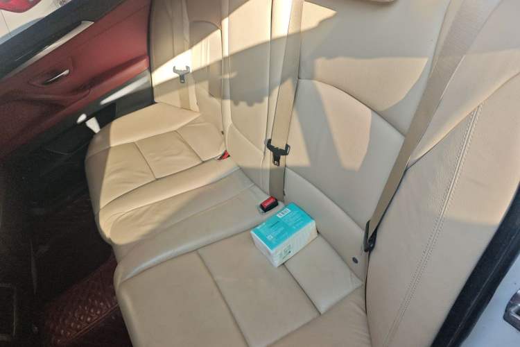 Used BMW 5 Series 2012 520Li Elegant Edition Left Rear Seat