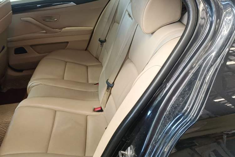 Used BMW 5 Series 2012 530Li Leading Model Left Rear Seat