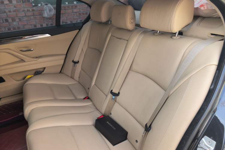Used BMW 5 Series 2012 530Li Leading Model Left Rear Seat