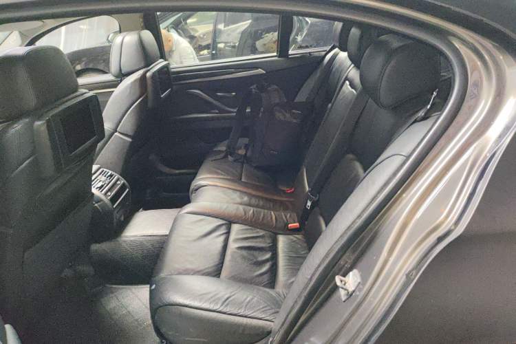 Used BMW 5 Series 2012 530Li Luxury Model Left Rear Seat