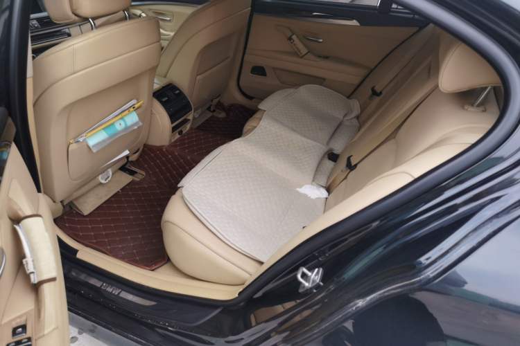 Used BMW 5 Series 2012 535Li Leading Model Left Rear Seat