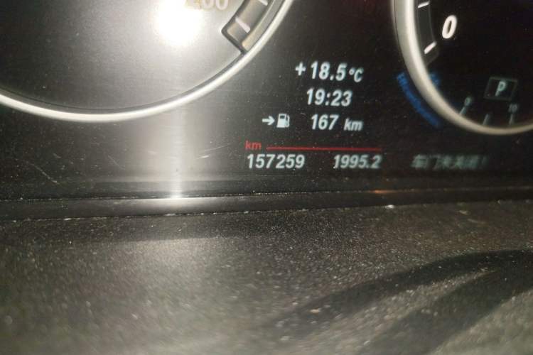 Used BMW 5 Series 2012 530i Sport Touring Odometer Close Up