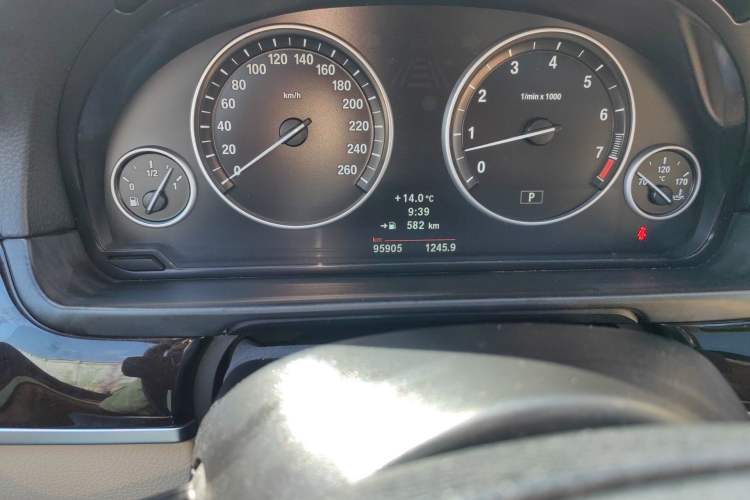 Used BMW 5 Series 2012 523Li Luxury Model Odometer Close Up
