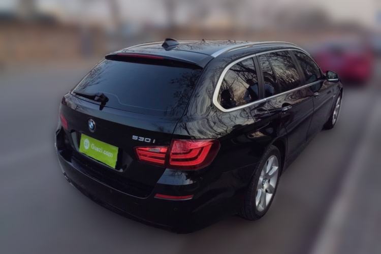 Used BMW 5 Series 2012 530i Sport Touring Rear Right 45 Deg