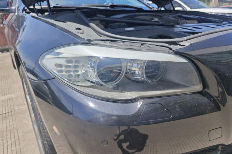 Used BMW 5 Series 2012 530Li Leading Model Right Front Headlight