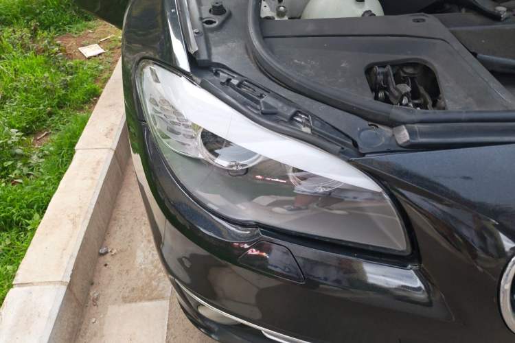 Used BMW 5 Series 2012 520i Elegant Edition Right Front Headlight