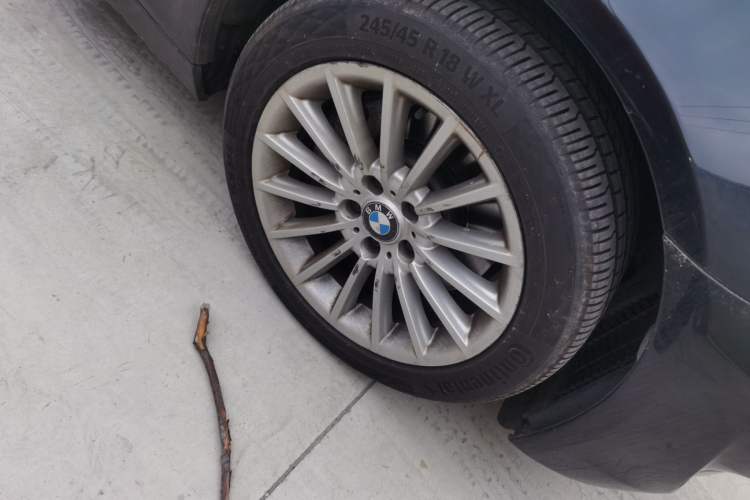 Used BMW 5 Series 2012 535Li Leading Model Right Front Wheel Hub