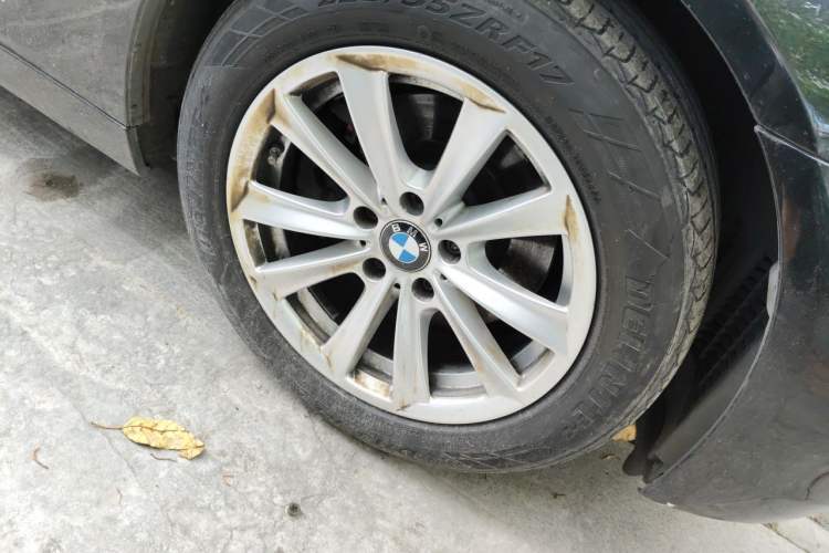 Used BMW 5 Series 2012 523Li Luxury Model Right Front Wheel Hub