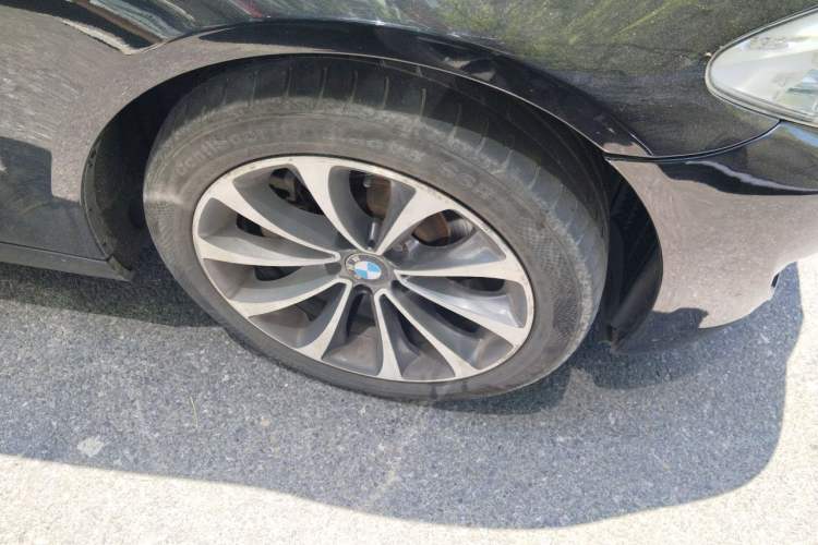 Used BMW 5 Series 2012 523Li Leading Model Right Front Wheel Hub