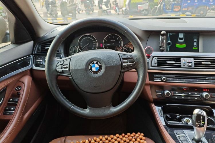 Used BMW 5 Series 2012 520i Elegant Edition Steering Wheel