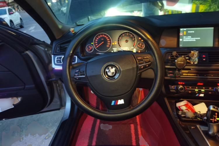 Used BMW 5 Series 2012 523Li Leading Model Steering Wheel