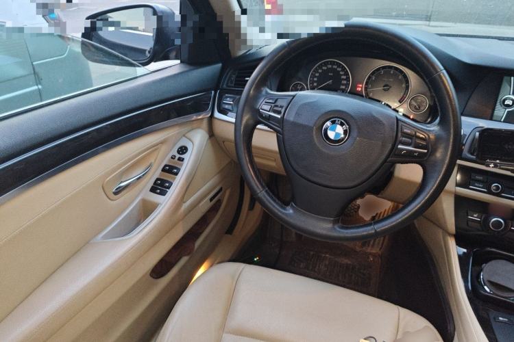 Used BMW 5 Series 2012 523Li Luxury Model Steering Wheel