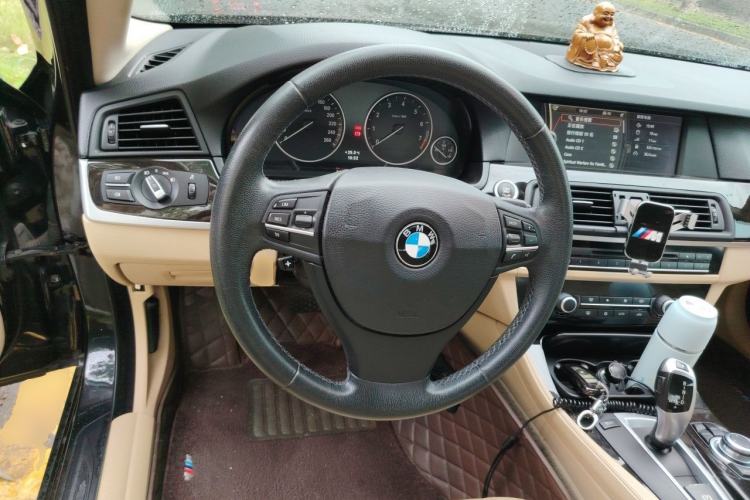 Used BMW 5 Series 2012 523Li Luxury Model Steering Wheel