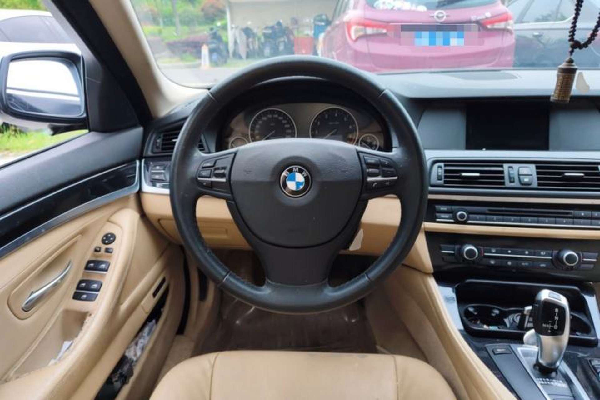 Used BMW 5 Series 2012 520Li Elegant Edition Steering Wheel