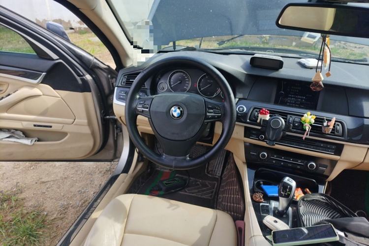 Used BMW 5 Series 2012 520i Elegant Edition Steering Wheel