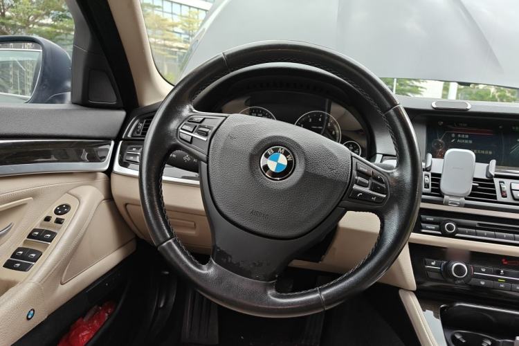 Used BMW 5 Series 2012 530Li Leading Model Steering Wheel