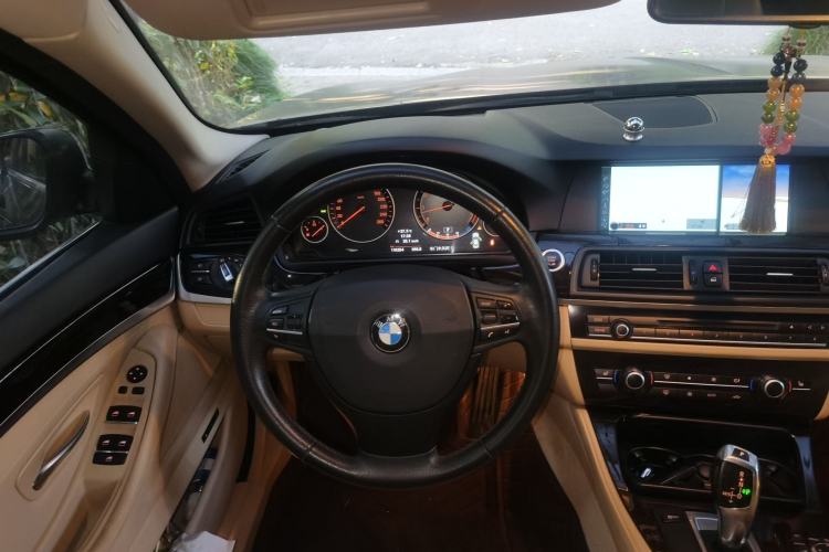 Used BMW 5 Series 2012 523Li Luxury Model Steering Wheel