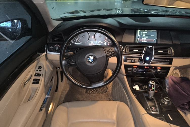 Used BMW 5 Series 2012 520Li Elegant Edition Steering Wheel