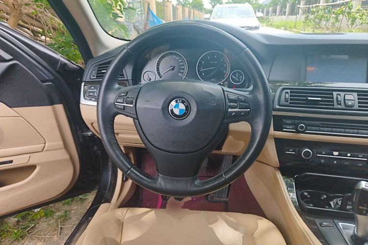 Used BMW 5 Series 2012 523Li Leading Model Steering Wheel