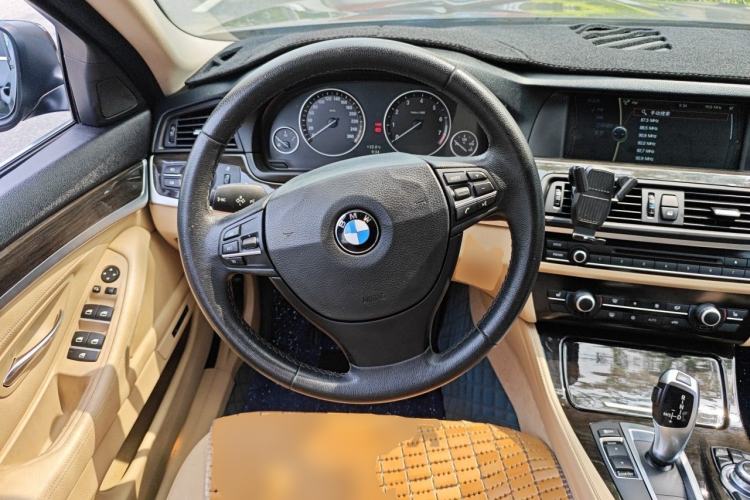Used BMW 5 Series 2012 530Li Leading Model Steering Wheel