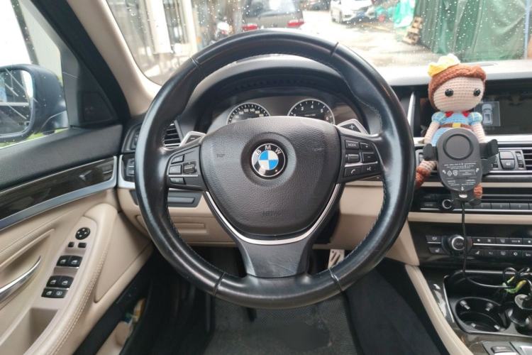 Used BMW 5 Series 2012 535Li Executive Edition Steering Wheel