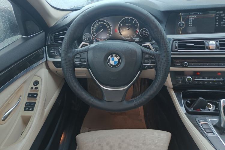 Used BMW 5 Series 2012 535Li Executive Edition Steering Wheel