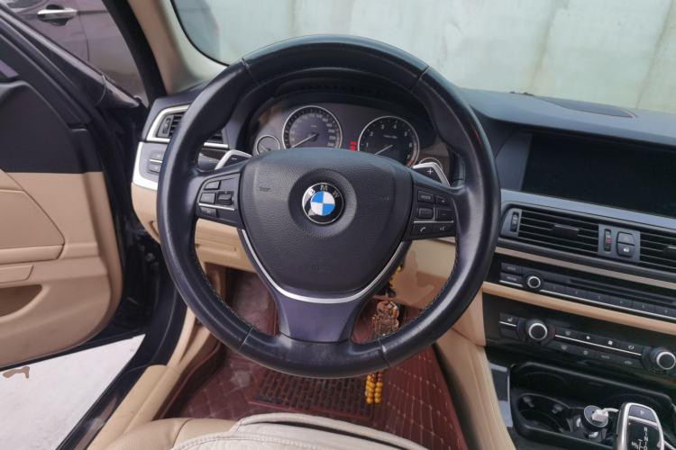 Used BMW 5 Series 2012 535Li Leading Model Steering Wheel
