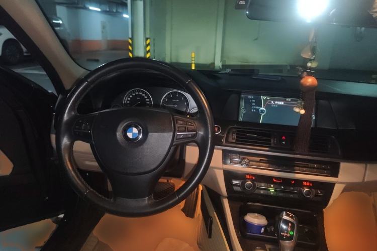 Used BMW 5 Series 2012 530Li Luxury Model Steering Wheel