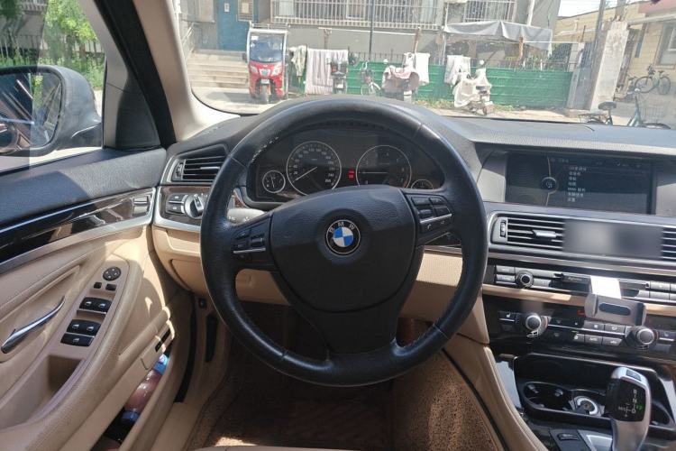 Used BMW 5 Series 2012 523Li Luxury Model Steering Wheel