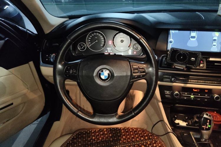 Used BMW 5 Series 2012 523Li Luxury Model Steering Wheel