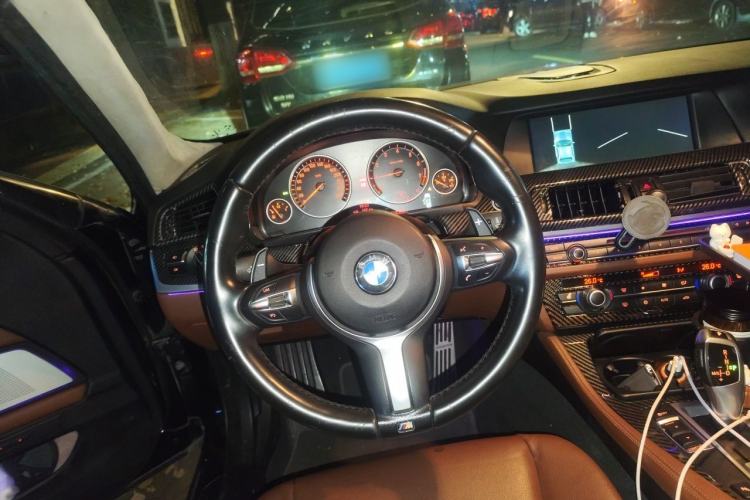 Used BMW 5 Series 2012 530i Sport Touring Steering Wheel