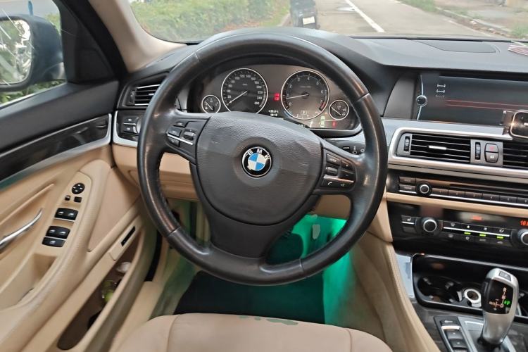 Used BMW 5 Series 2012 530Li Leading Model Steering Wheel