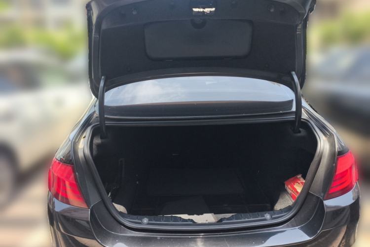 Used BMW 5 Series 2012 523Li Leading Model Trunk