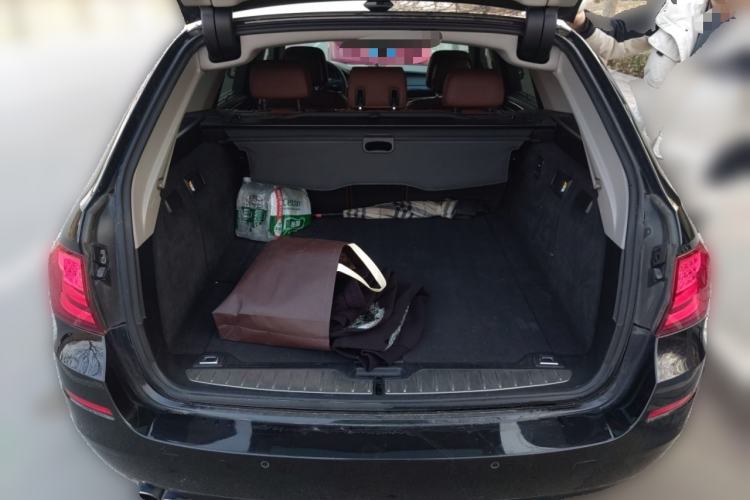 Used BMW 5 Series 2012 530i Sport Touring Trunk