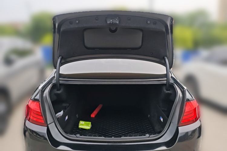 Used BMW 5 Series 2012 520Li Elegant Edition Trunk