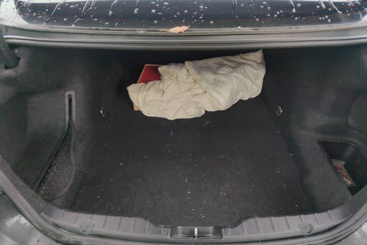 Used BMW 5 Series 2012 530Li Luxury Model Trunk