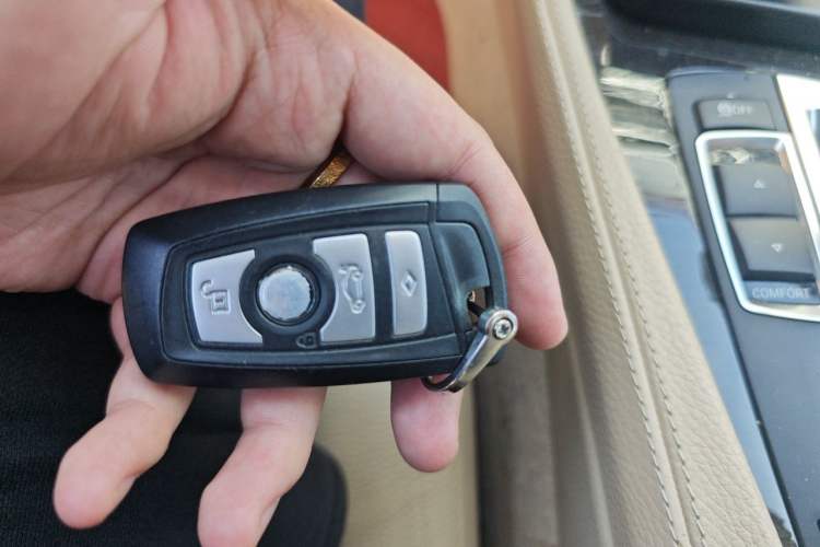 Used BMW 5 Series 2012 530Li Leading Model Vehicle Key