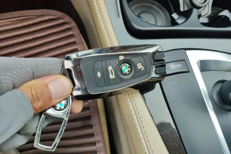 Used BMW 5 Series 2012 523Li Leading Model Vehicle Key